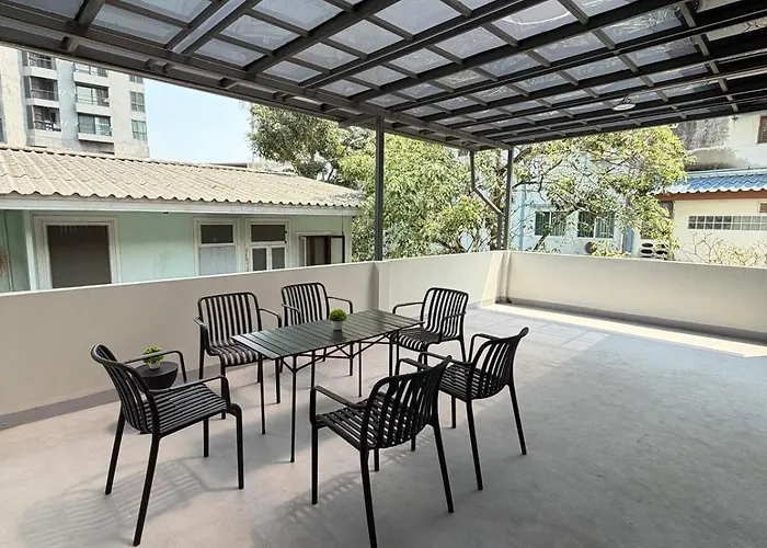 5br Sleeps 10 Pool 2minbts Rooftop Free Airport Pickup * 曼谷