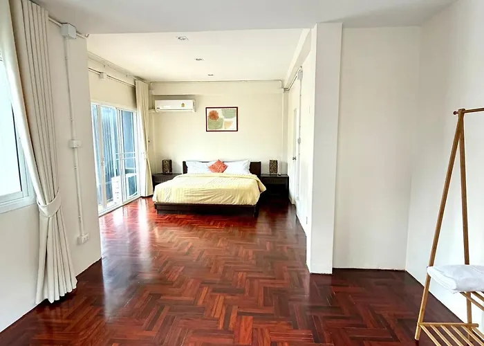 5br Sleeps 10 Pool 2minbts Rooftop Free Airport Pickup 度假居 曼谷