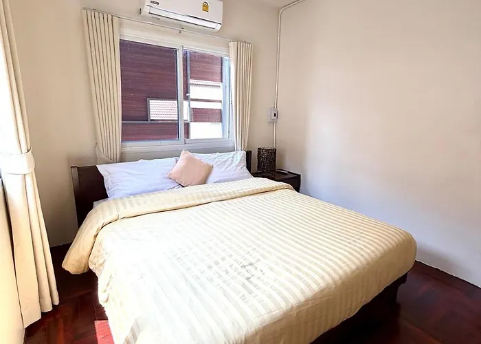 5br Sleeps 10 Pool 2minbts Rooftop Free Airport Pickup 度假居 曼谷